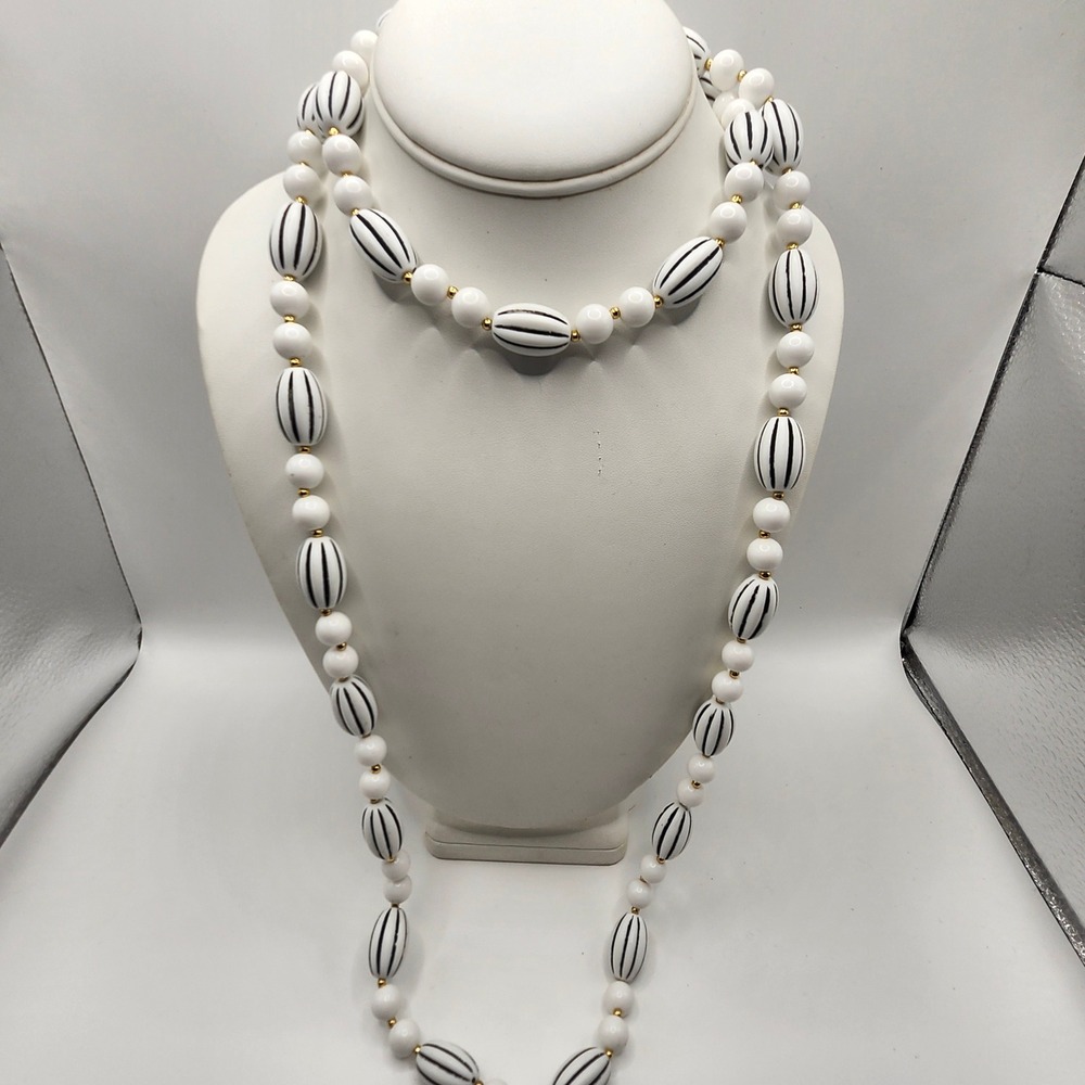 Vintage White Black Striped Oval Bead Long Strand Necklace‎ Gold Tone Spacer